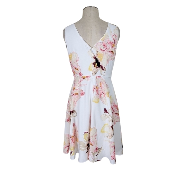 WHBM Fit N Flare Dress Size 6 White Pink Floral Sleeveless Back V Neck Lined New - Picture 5 of 11